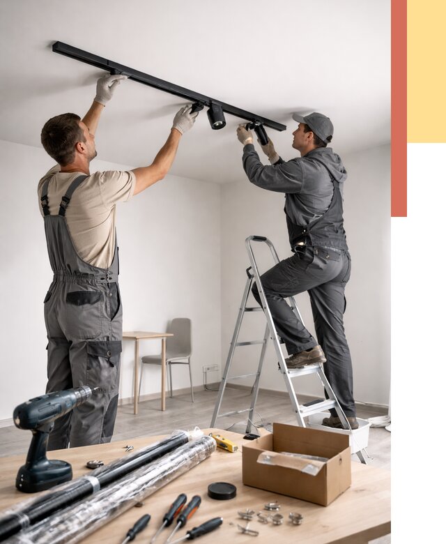 Установка трековых светильников в натяжной потолок в Кунгуре от 4308 руб. | ОТДЕЛОЧНИК-Кнг